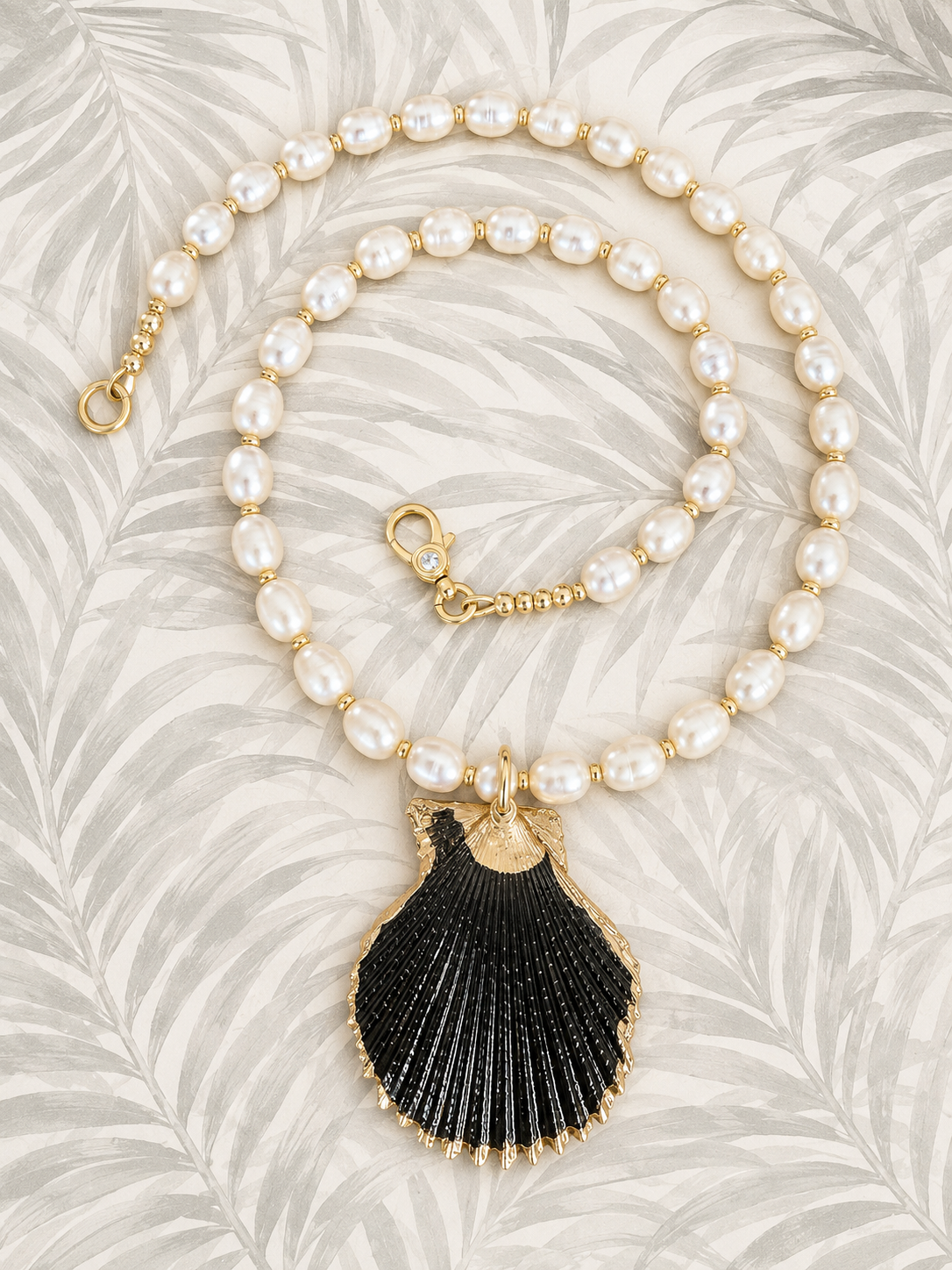 The Ocean Noir Necklace