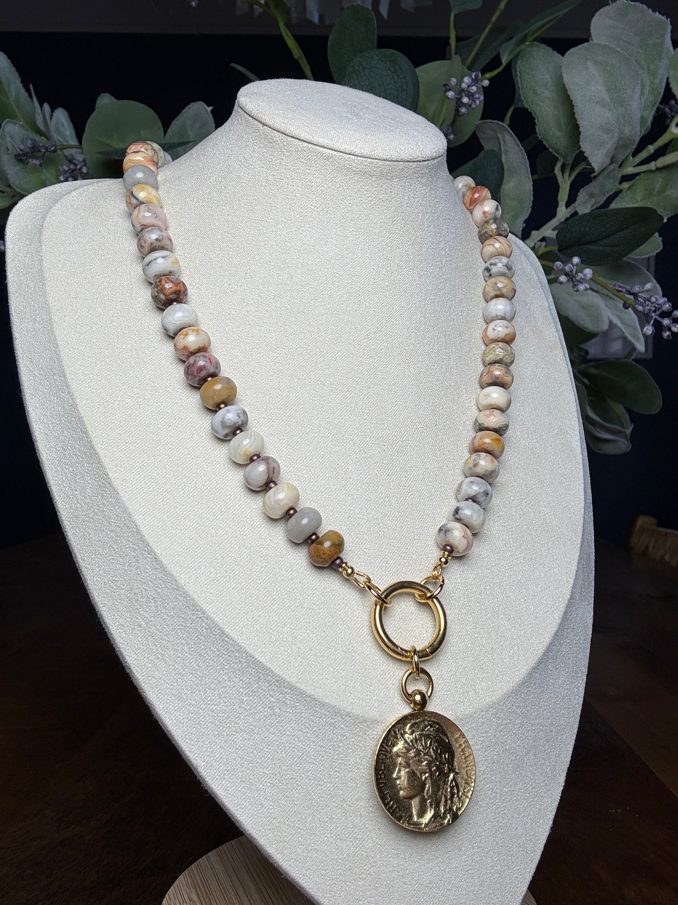 Crazy Marianne Necklace