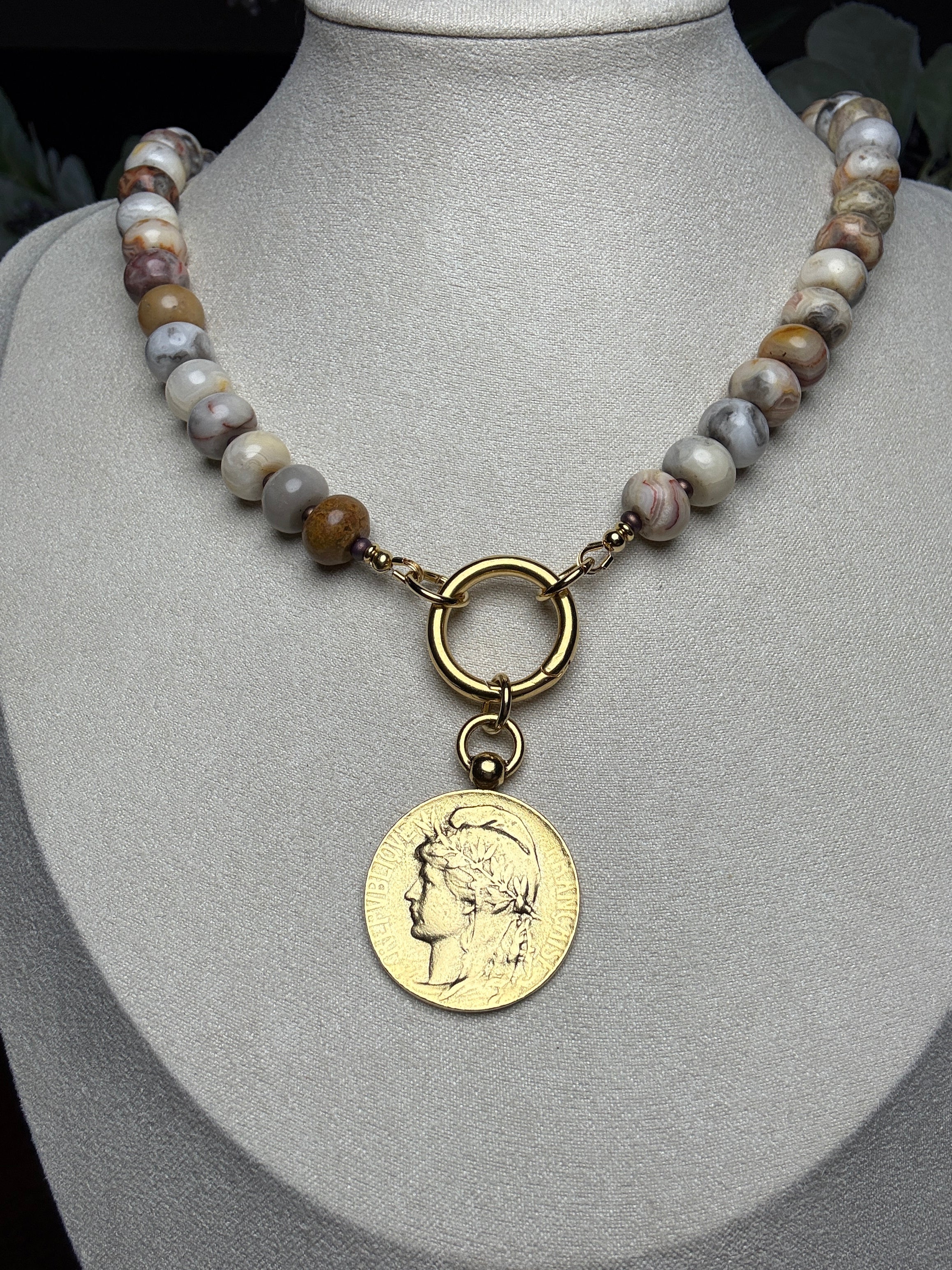 Crazy Marianne Necklace