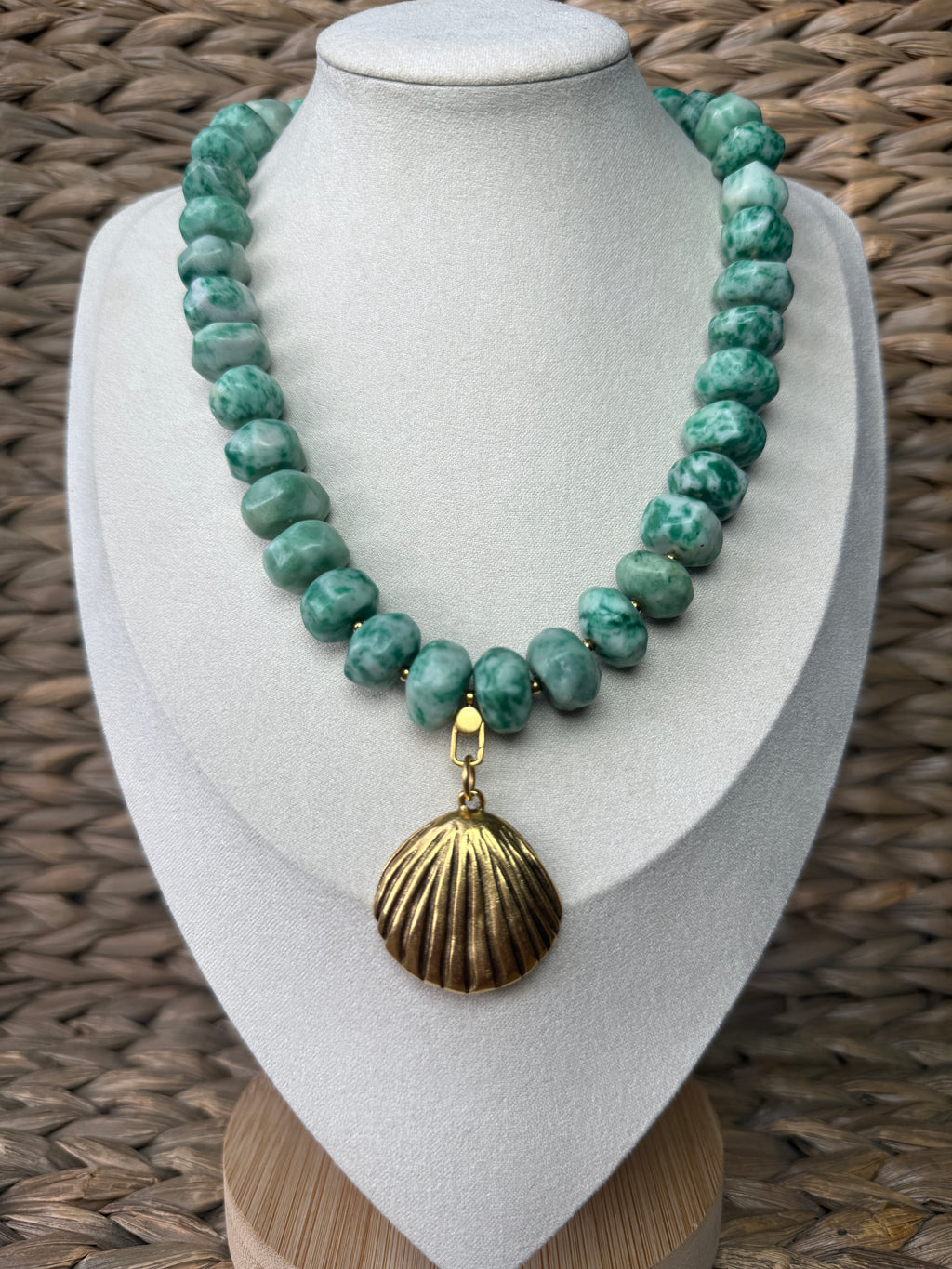 Tidal Moss Necklace