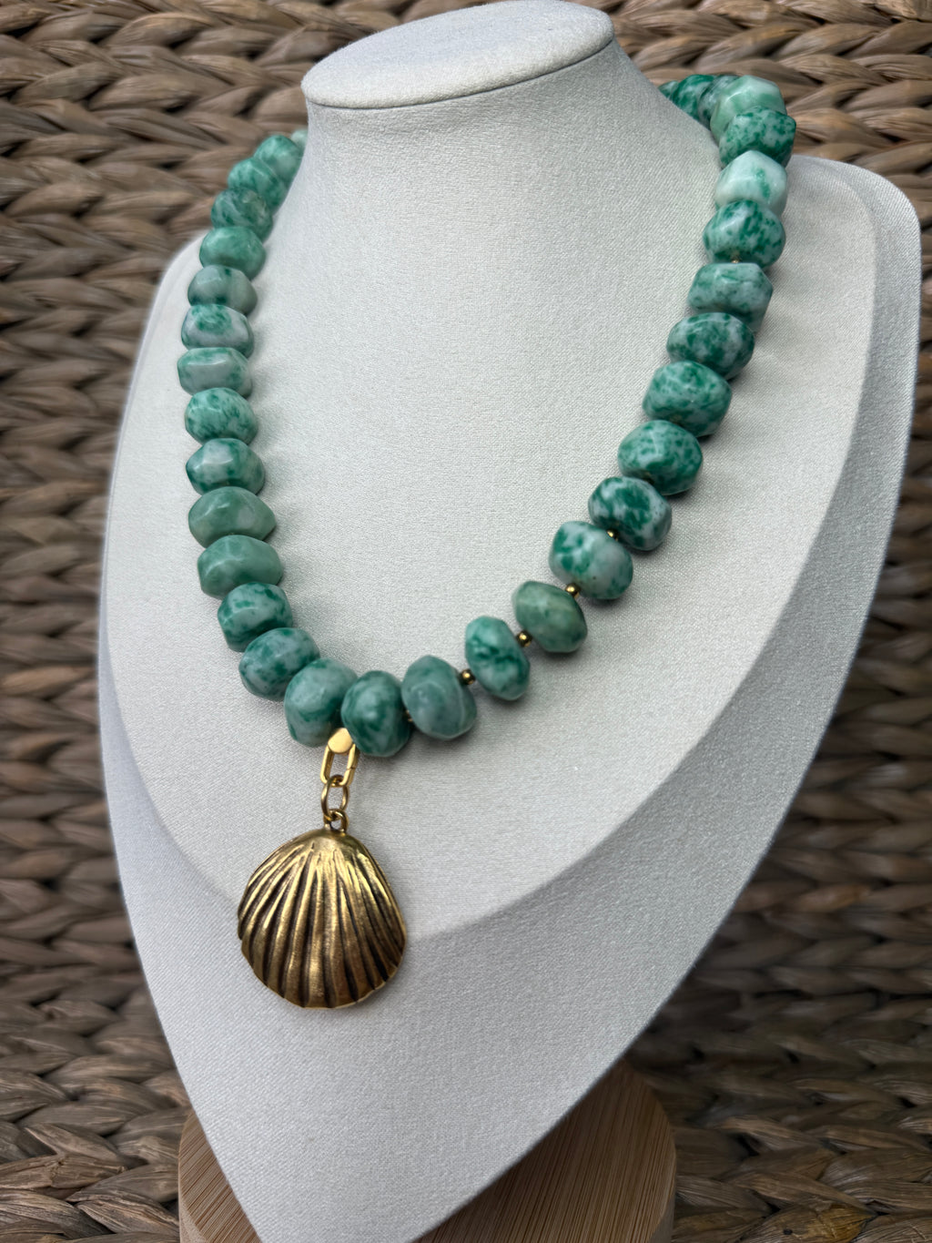 Tidal Moss Necklace