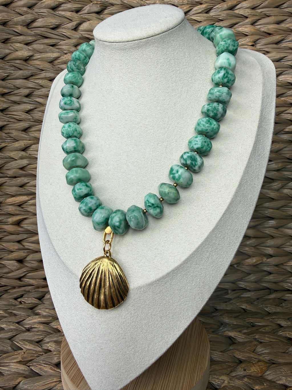 Tidal Moss Necklace