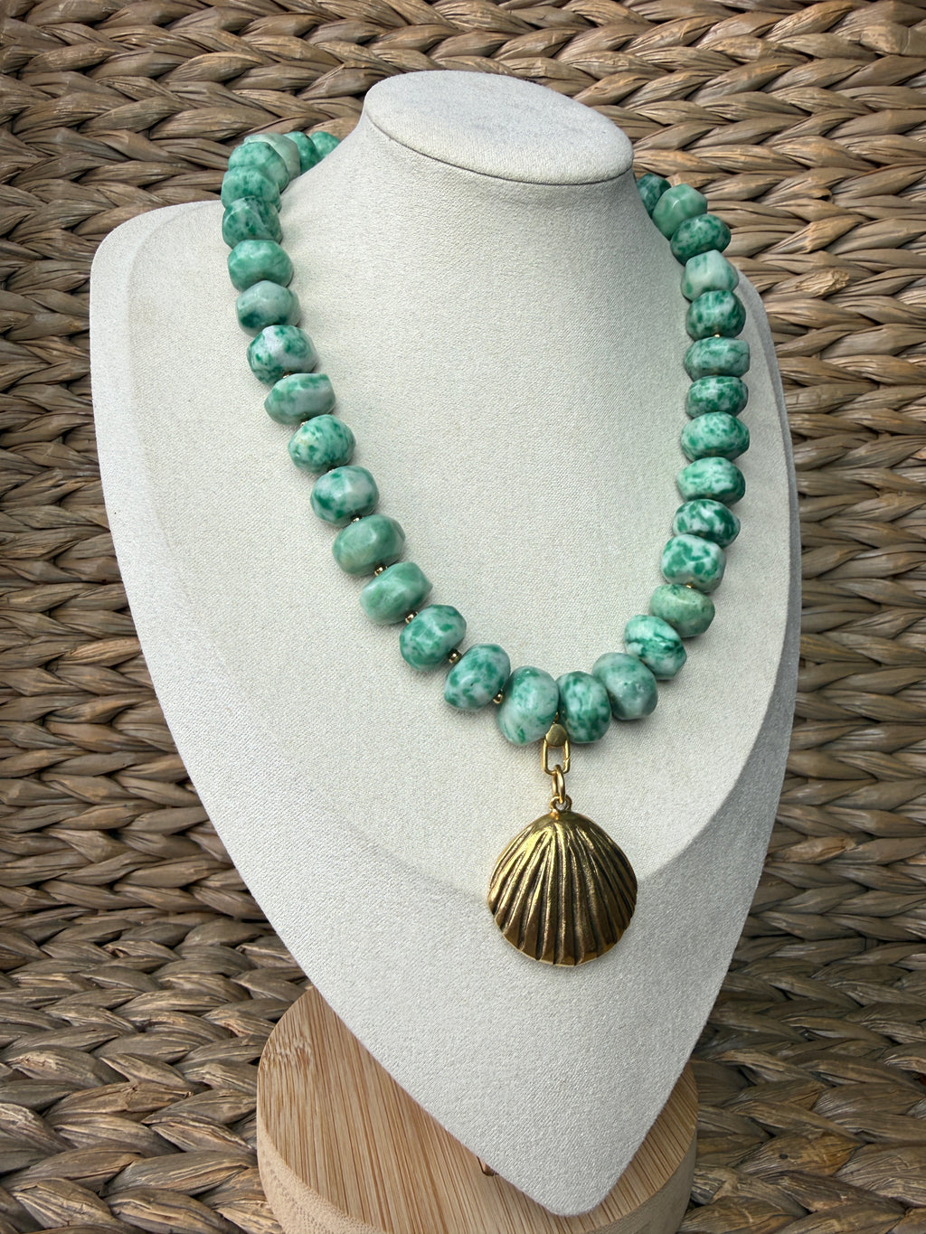 Tidal Moss Necklace