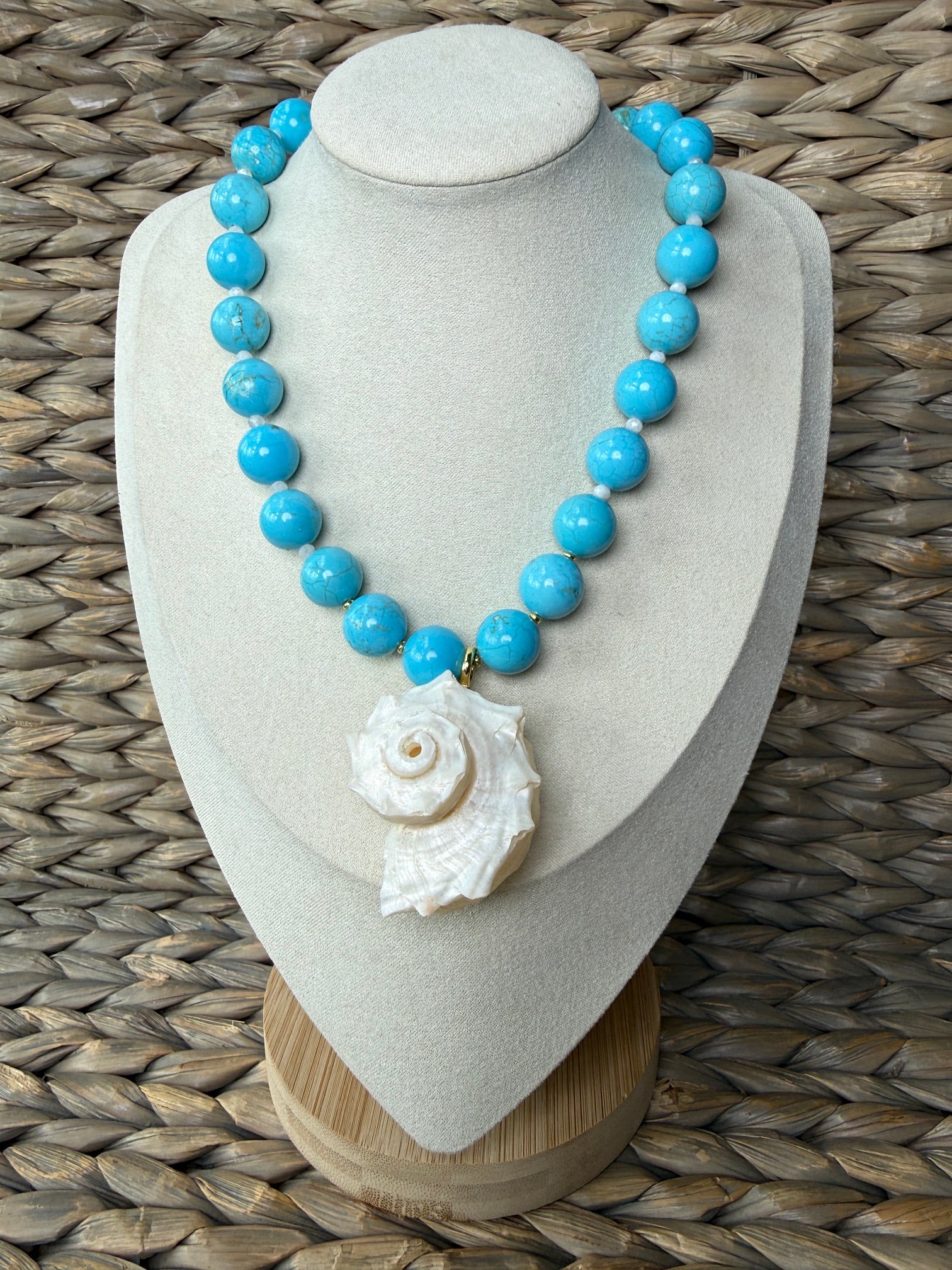 Shelly Necklace