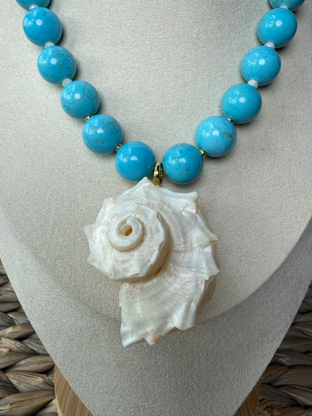 Shelly Necklace