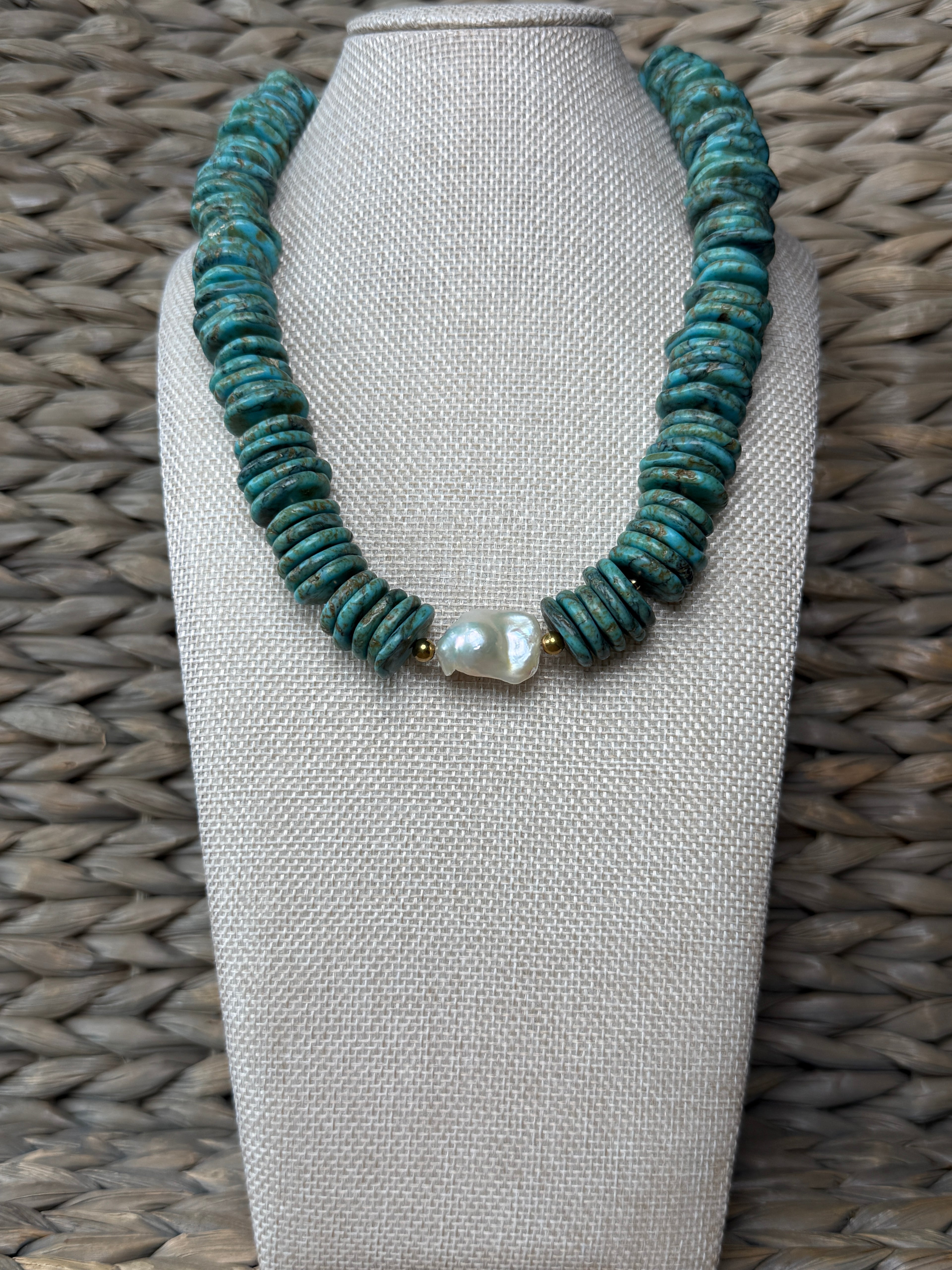 Laguna Pearl Necklace