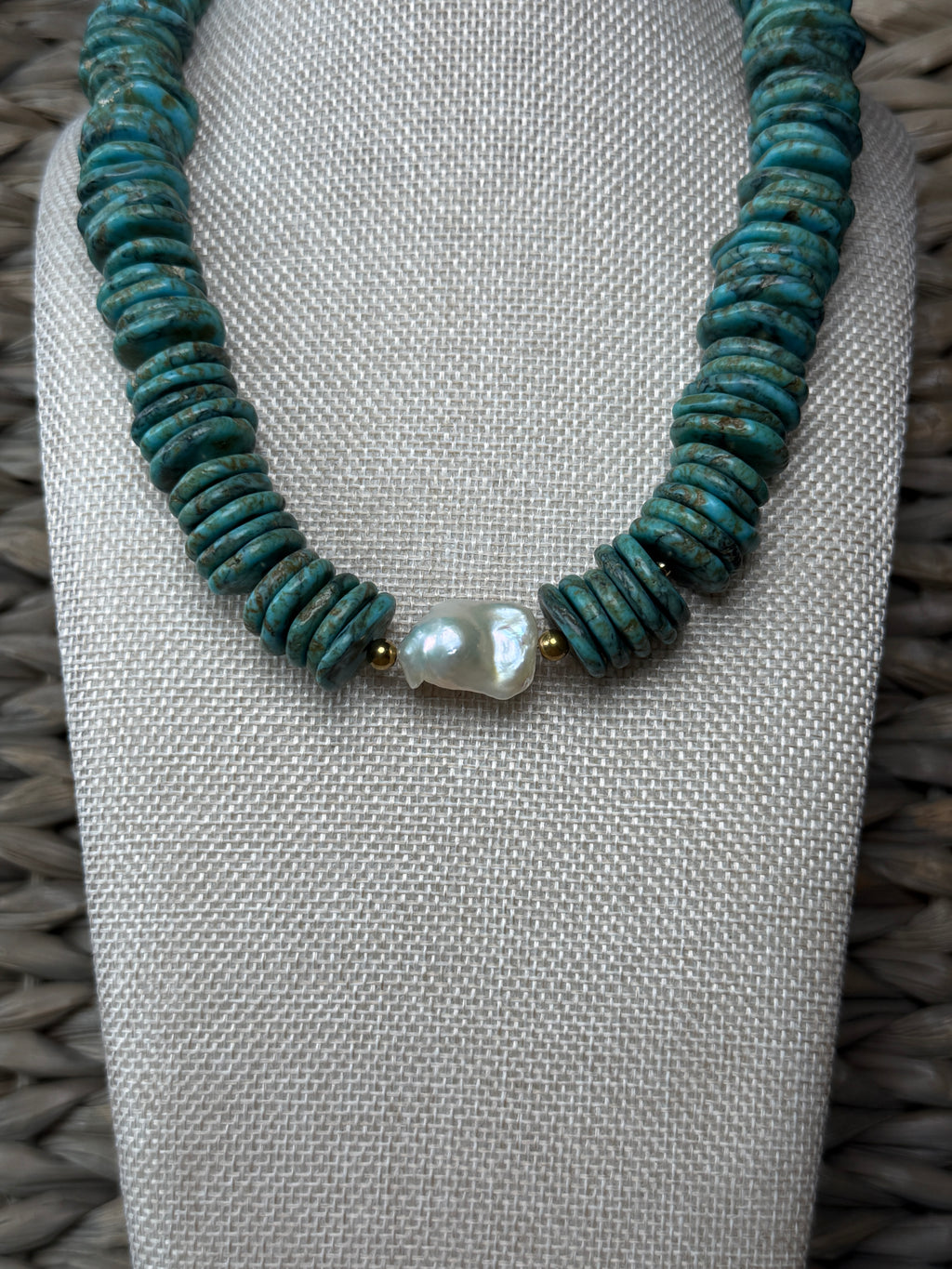 Laguna Pearl Necklace